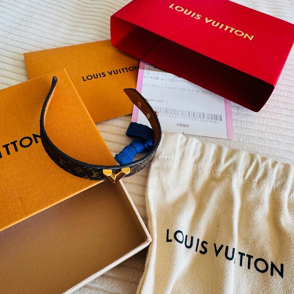 Louis Vuitton Monogram Brown Essential V Bracelet with Gold Accents size 15 - Picture 15 of 15